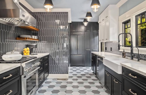 Hollywood House | Near Sunset Strip-Craftsman Pool &Guest House