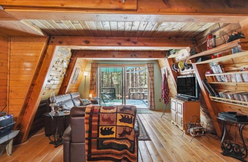Heber House | Near Trails: Forest Lake Retreat w/Backyard Oasis