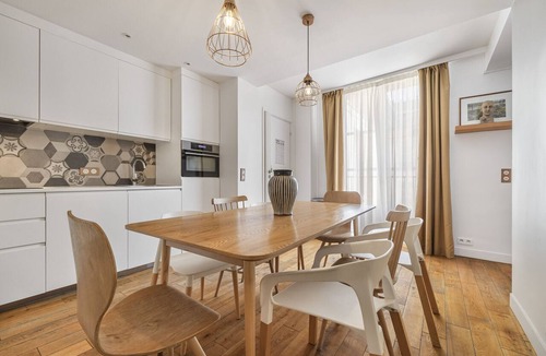 Enfants-Rouges Apartment | Nectar, 3BR/3BA, 6 people