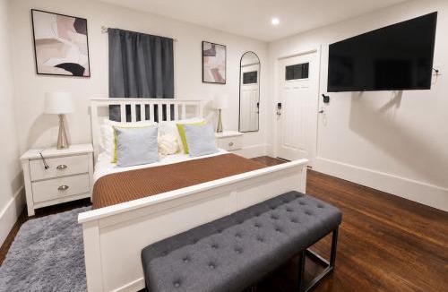 Roxbury House | New 4-Bedroom, 5 Bed, 2.5Bath Near Downtown Boston