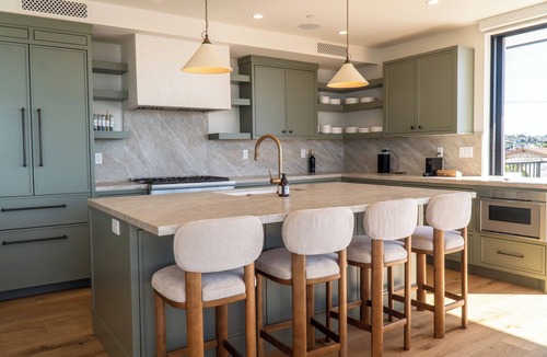 The Strand House | New Build-Manhattan Beach-Steps to Downtown and Beach