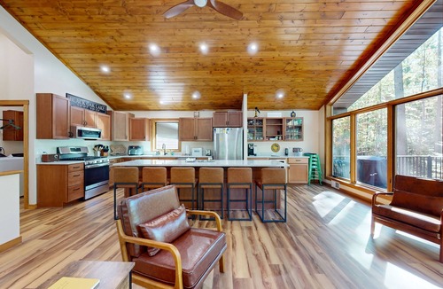 Land O Lakes House | New Build-Serene Wooded Home with WIFI, Gas Grill, Near Lakes & Trails