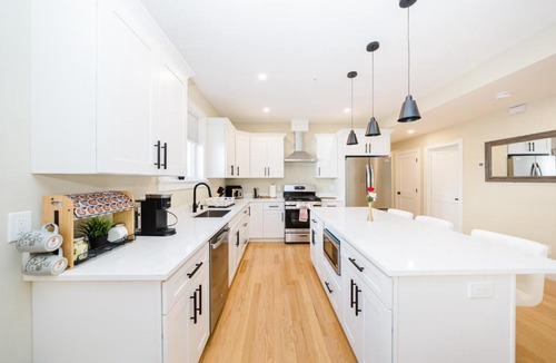 West Codman Hill - West Lower Mills Apartment | New Built 3BR 2BA Boston, FREE Parking, Laundry & AC - Near Franklin Park 60-2