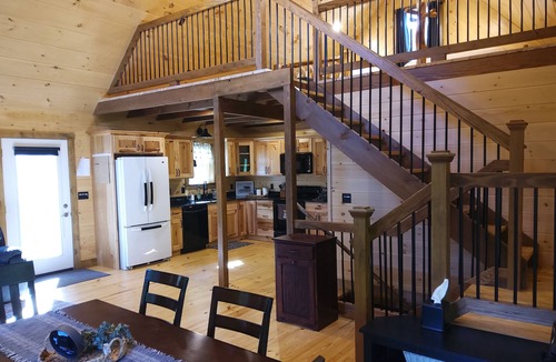 Airville Cabin | New cabin with kayaks .2 miles from Public Boat Launch
