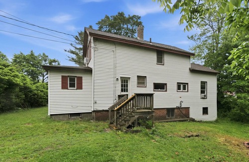 Amherst Center House | NEW! Chef's Kitchen Family Basecamp Amherst