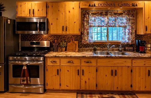 Goodman Cabin | NEW! Clean, Comfortable & Spacious Northwoods Cabin.