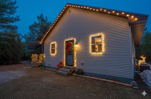 Gills Rock House | * New home w/ wood fireplace, tucked in peaceful woods centrally located !