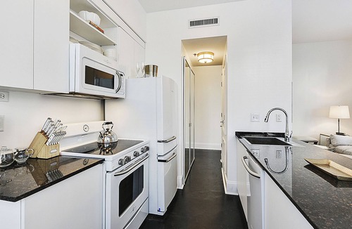 Central Business District Apartment | NEW LISTING~New Orleans Executive Rentals~Modern, Elegant in Prime Location