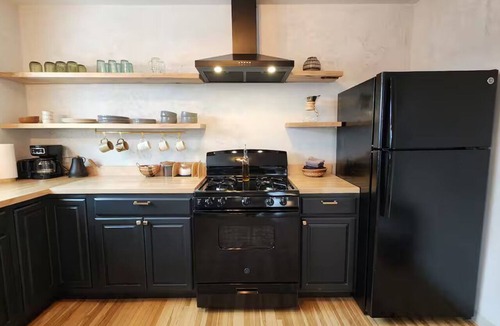 Lakeside - Lester Park Apartment | New London Loft | Stylish Lakeside Retreat
