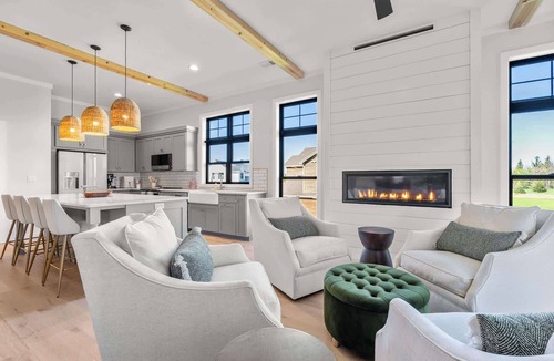 Egg Harbor Condo | New Luxury Condo - Egg Harbor-Indoor Pool, Gym