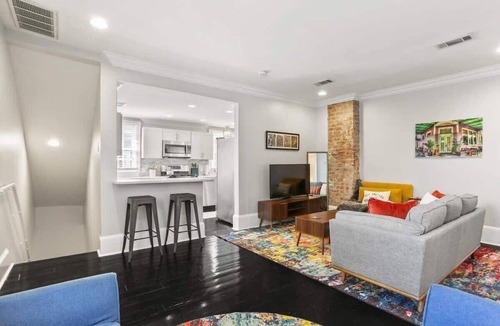 Faubourg Marigny Apartment | New! NOLA Hideaway, Cozy 1 Bedroom Steps from FQ!