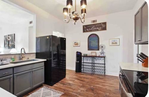 Saint Claude Apartment | New Orleans Bywater best Serene 2-bedroom apartment central Ac/heat,20% discount