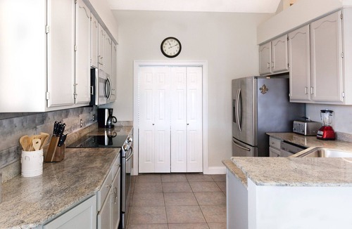 Slidell House | New Orleans Family Retreat 116 on Waterfront/Sleeps 12/near French Quarter