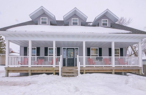 Osakis House | New Osakis rental for large groups!