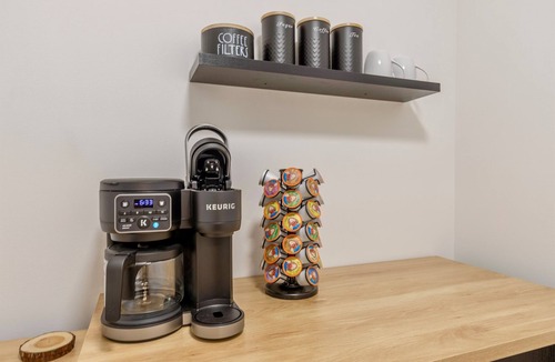 New Lisbon House | *NEW*Private Chef-Family Friendly-Beach-Arcade Games-WI Dells