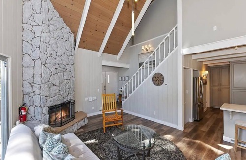 Lake Arrowhead Cottage | ✨NEW Serene Modern Mountain Cottage Near Lake✨