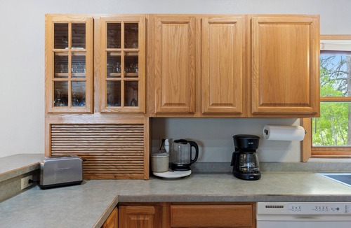 Nisswa House | New to VRBO - On the trail, peaceful and wooded. Fireflies, gardens, starry sky