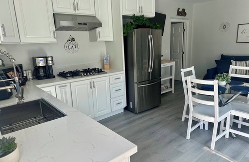 Simi Valley House | Newly built Adorable home with Huge patio with fire pit. Peaceful and quiet!