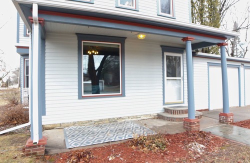 Pepin House | Newly Opened 4 BR Historic Home. 1 Block to Lake Pepin. Dog-Friendly & Sleeps 10