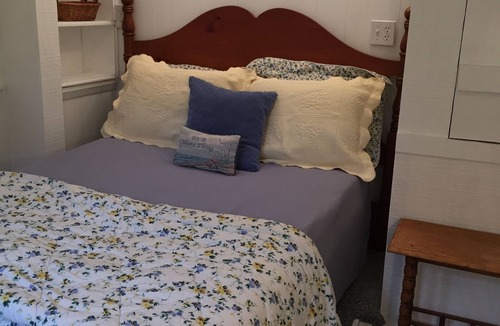 West Chatham Cottage | Newly redone beautiful 3 Bedroom Cottage on White Pond