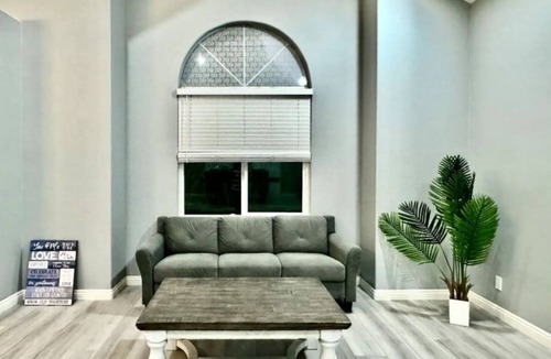 Oxnard House | Newly remodeled home in Oxnard