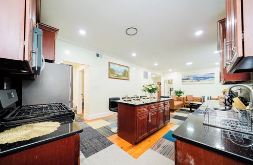 Dorchester Apartment | Newly Renovated 4BR Boston Apt w/Kid Friendly - Exclusive MAJOR INTERNATIONAL SPORTING EVENT 2026 Deal 90/2