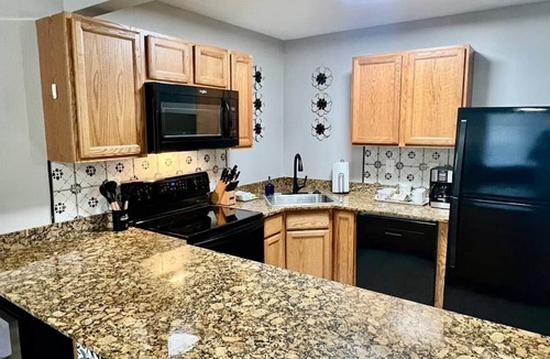 Biloxi House | Newly Renovated Coastal Condo steps to the Beach!