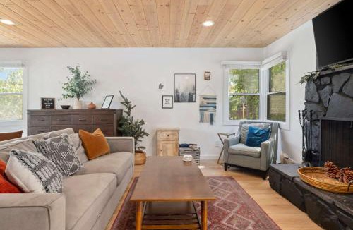 Big Bear Lake House | Newly Renovated Villa 6 Beds Fenced-in Backyard