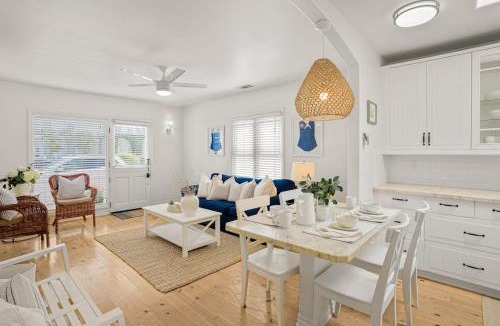 West Newport House | Newport Cottages A & B