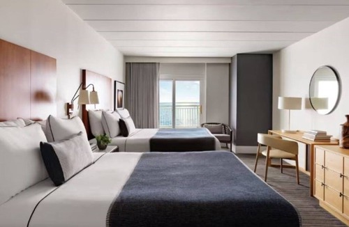 Goat Island Hotel | Newport Resort w/Breathtaking View | 2 Family Ready Units w/Balcony