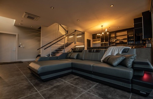 Elkhart Lake Villa | NFL Draft Ready Near Road America & Downtown Modern Retreat Hotel Quality