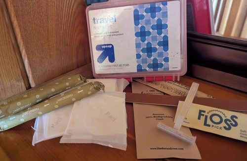 Grand Marais Hotel | Nighthawk & the Bee Hive at Feather Nest Inn