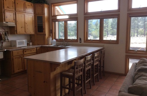 Flagstaff Cottage | NO PHONE, NO POOL, NO CIGARETTES, NEAR ARIZONA TRAIL, FOREST ADJACENT