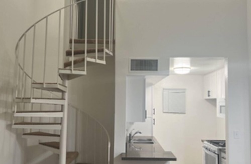 NoHo Arts District Apartment | NOHO ARTS APT