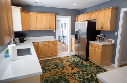 NoHo Arts District House | NOHO ARTS DISTRICT GEM: 3BR HOUSE REMODELED in 2022 w/OFFICE & FENCED YARD p44