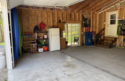 Athelstane Cabin | Northwoods getaway - minutes from beach, fishing & trails!