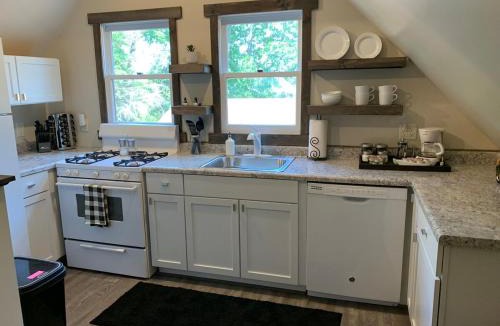 Backus Apartment | Not So Rustic Hideaway