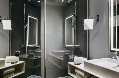 Tremblay-les-Gonesse Hotel | Novotel Paris Charles de Gaulle Airport