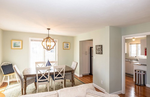 Oak Bluffs House | Oak Bluffs - Quiet Neighborhood - Walk to Town, Ferry, Library and more!