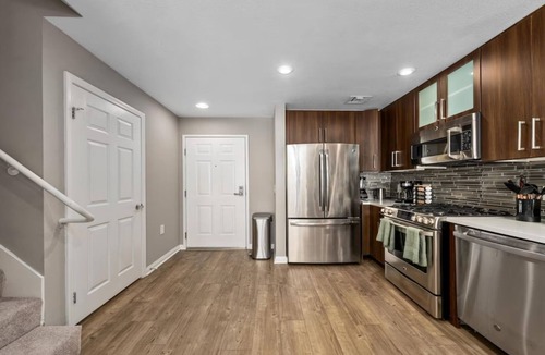 Ocean Park Apartment | Ocean Jasper – 2BR Santa Monica - Ocean View, Rooftop Pool, Private Access