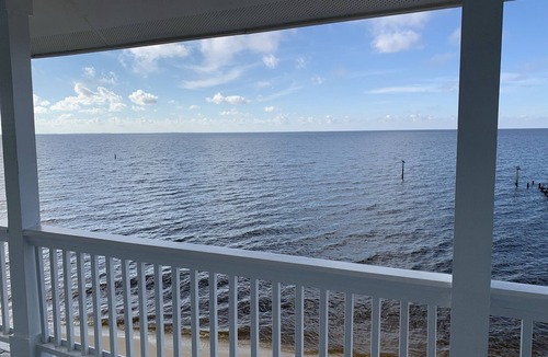 Ocean Springs House | Ocean Springs Beach Front Property with Breathtaking Views of the Gulf!
