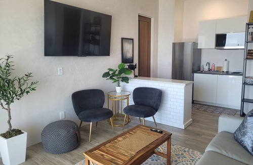 Western Malibu Cottage | Ocean Sunsets 1 bd Guesthouse Forever ocean views, short stroll to the sand