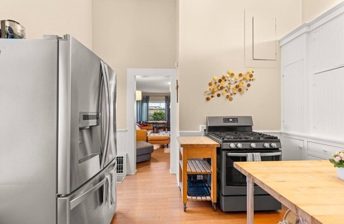 Ventura House | Ocean View, Hot Tub, Sauna, Beach Bikes + More