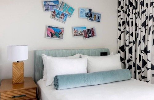 South Yarmouth Hotel | Ocean View: Red Jacket Resort, 2 Queens, Beach Nearby, Welcoming Stay, 2 Rooms