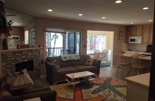 La Selva Beach Condo | Oceanfront 2-bedroom condo in delightful Capitola