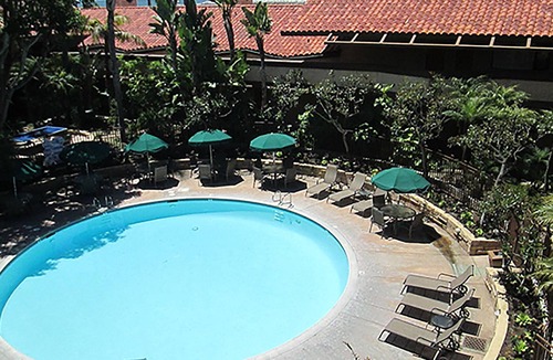 Ventura Resort | Oceanfront Harbortown Point Marina Retreat + Amenities, Studio Suite