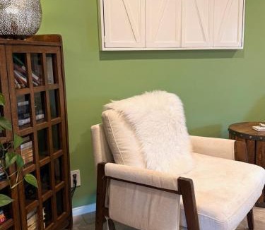 Mira Monte House | Ojai Serenity House - Peaceful Cozy Oasis