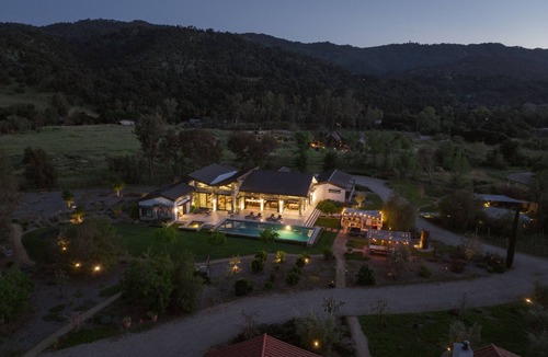 Ojai House | Ojai Valley Luxury - CASA GORO TOPA
