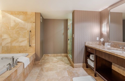 Bunker Hill Hotel | Omni Los Angeles Hotel at California Plaza