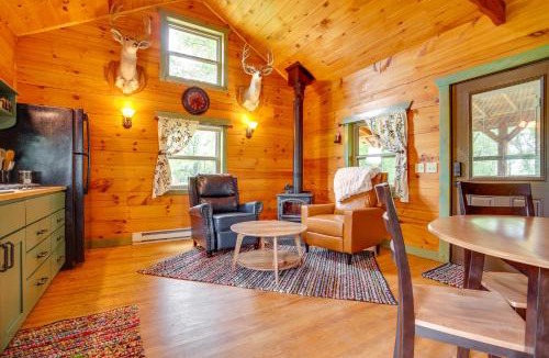 Pierce County Apartment | On 30 Acres w/Trails & Garden: Stockholm Cabin!